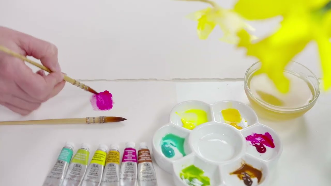 FREE CLASS! Learn to paint loose daffodils with Jennifer Rose