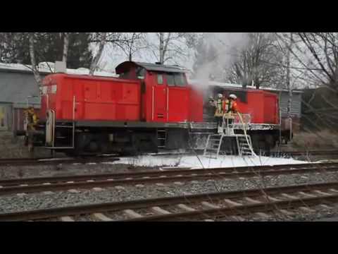 Brennende Lok im Rasteder Bahnhof