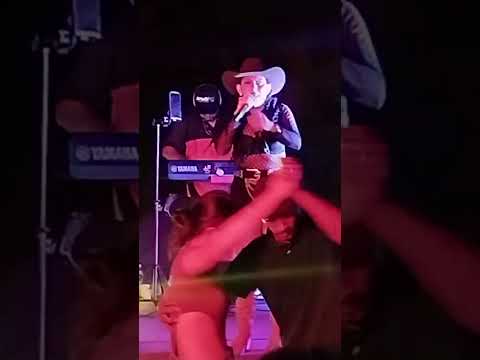 Lorena Cristina na cidade de São Raimundo doca bezerra 🥰 cavalgada 💥🔥