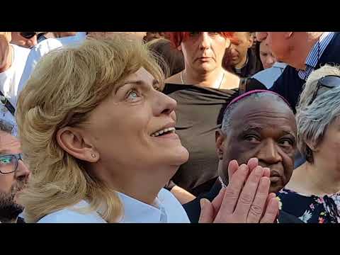 Charbel TV-Modlitwa z Mirianą przy niebieskim Krzyżu-02.05.2018