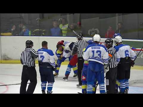 Hokejové derby HC Rytíři Vlašim vs. HC Lev Benešov 29. 9. 2018.