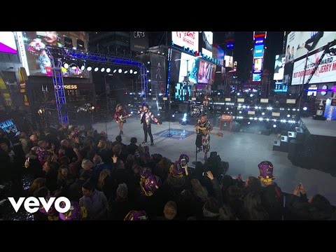 DNCE - Body Moves/Cake By The Ocean Medley (Live From Dick Clark’s New Year’s Rockin Eve 2017)