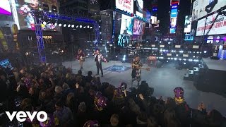 Live Times Square NYE w/ Joe Jonas 2016