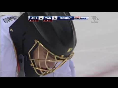 Canucks Vs Ducks - Complete Shootout - 12.08.10 - HD