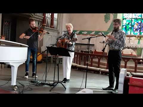 McRoar – The Water is Wide