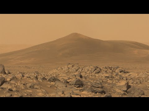 This 4K Panorama Of Mars Might Make You Feel Small And Insignificant Against The Vastness Of Our Solar System