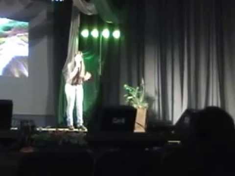 Lucia Aramburu en Flores