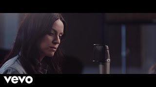 Amy Macdonald - Down By The Water (Acoustic)
