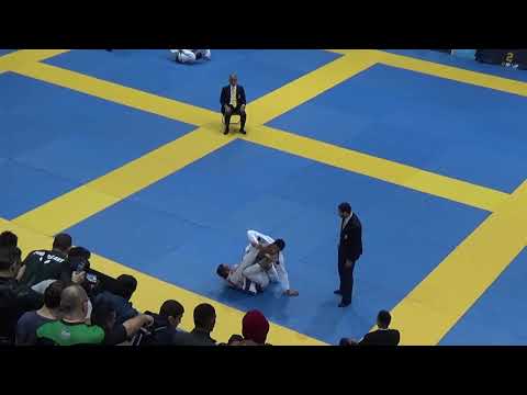 Dominique Bell vs Gabriel Almeida - FINAL - IBJJF European Open 2018 - Brown Adult - Medium-Heavy
