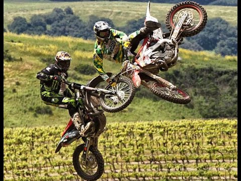 Drag racing Kawasaki KLX 250 vs Suzuki DR 250 \\ KLX win