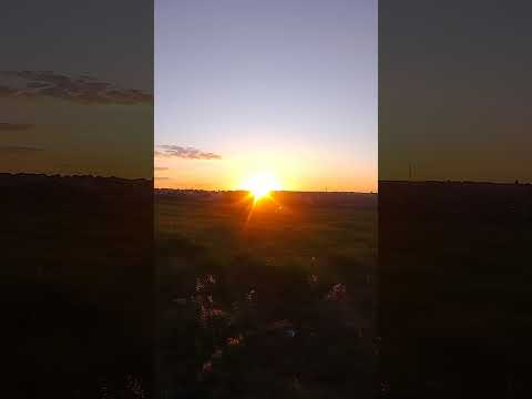 por do sol em Mandaguari norte do Paraná,a paz de Deus a todos nós.