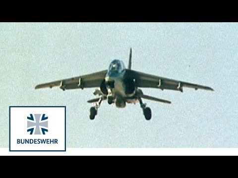 CLASSIX | Alpha Jet - Tiefflug und scharfer Schuss in Portugal (1985) | Bundeswehr