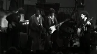 The Band - This Wheel&#39;s On Fire - 11/25/1976 - Winterland (Official)