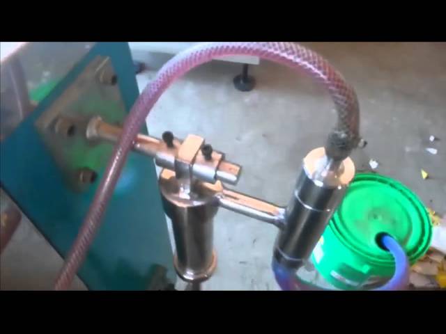 Oil Packing Machine - 2T Lubricant Oil Packing Machine Manufacturer ...