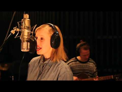 Tilhet, pajut ja muut - Lintusaari (studiosingback)