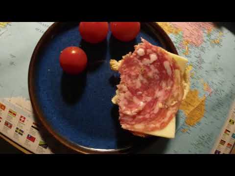 MongoTV_9733 - Min Natmad - Ristet BOLLE Med Gammelt OST og PØLSE