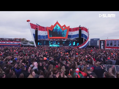 Da Tweekaz en SLAM! Koningsdag 2017 (Shape Of You Mashup)