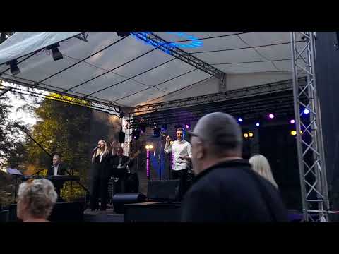 Horoskoop ja Nele-Liis Vaiksoo - Mis värvi on armastus (Live @ Rannu Rahvamaja Park 21.06.2024)