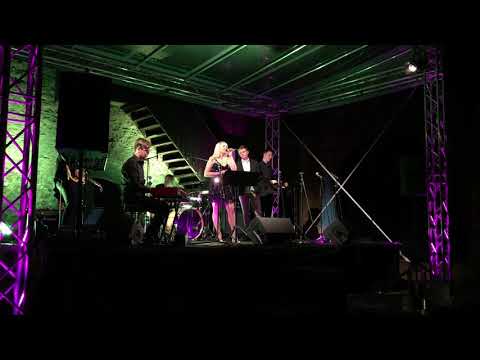 Nora misel - Tjaša Hrovat in Uroš Steklasa