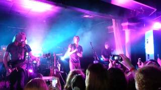 Walking on cars - Don&#39;t mind me. Live in INEC