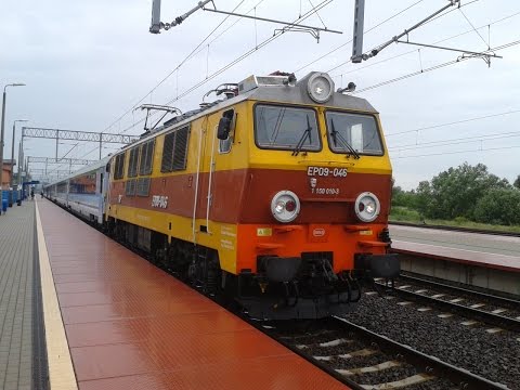 EP09-046 z IC "Pomorzanin" (Wrocław-Gdynia) na stacji Żmigród (09.06.2015r.)