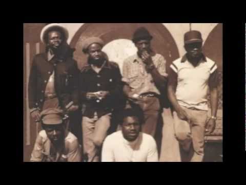 Best of: THE ROOTS RADICS