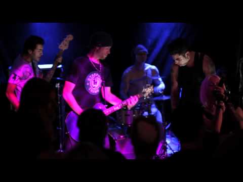 Raushi - High Tides Collide (live at 