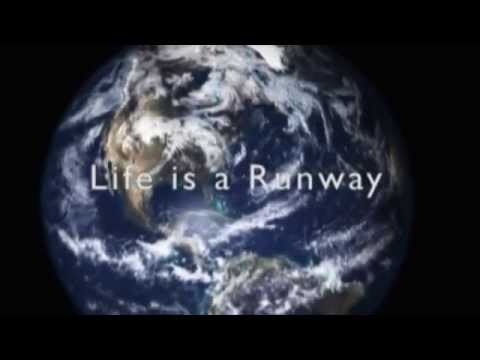 Mijanou Paris 2014 Runway