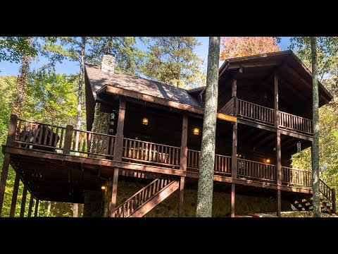 Red Wolf Falls: Hocking Hills Ohio