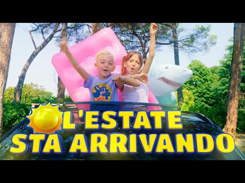 Mammagiulia e Figliachiara - L'Estate Sta Arrivando (Canzone Ufficiale)