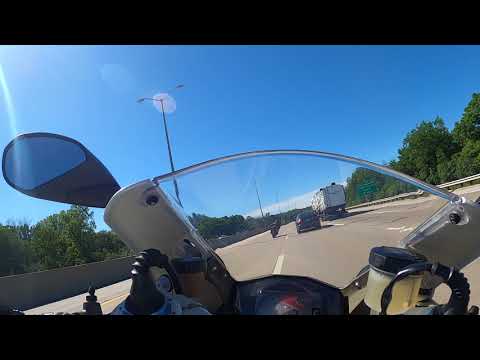 image-Can you ride your bike around Lake Geneva?