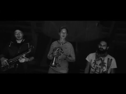 MOOP MAMA - MEERMENSCHEN live im Proberaum