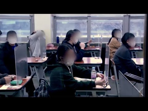 韓國聯考擁擠儘管冠狀病毒。 (Crowded college entrance exams in South Korea despite coronavirus)