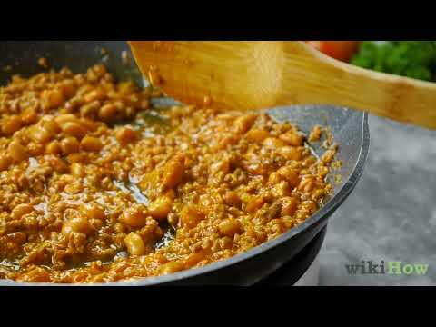 How to Make Nachos with Pasta Sauce