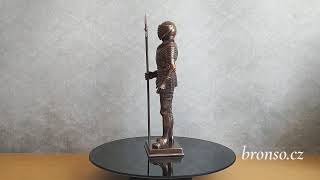 Soška rytíře s halapartnou – dekorativní figurka válečníka Veronese WU74095A4