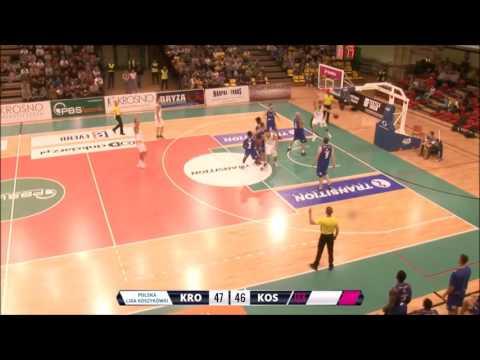 Trójkowa akcja zawodników Miasto Szkła Krosno zakończona wsadem!