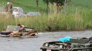preview picture of video 'Amphibienfahrzeuge in Wesenberg am 19.05.2013'