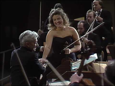 Bach - Violin Concerto in E major - (Mutter/ Karajan)