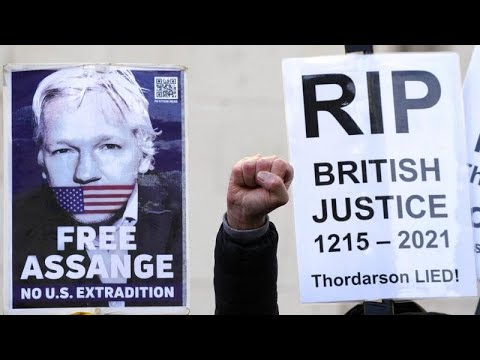 Μεγάλη Bρετανία: Ο Τζούλιαν Ασάνζ κέρδισε το δικαίωμα να ασκήσει έφεση κατά της έκδοσης του στις ΗΠΑ