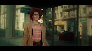 Video zu 'Tell Me More' ansehen