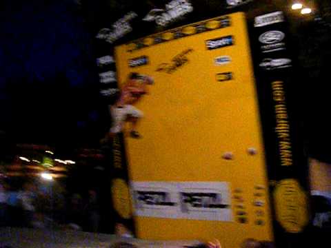 concours de jeté au vibram natural games 2009 (petzl roc trip millau)