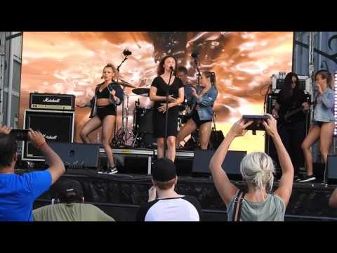 PDOL 2017 Sofia Arvidsson med dansare