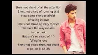 One Direction - She&#39;s Not Afraid lyrics