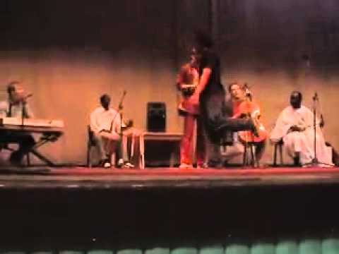 Seth Sharp performs with Ousmane Gangue in Mauritania