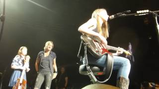 Hailey Benedict Sings At Rogers Place - September 16, 2016 - Keith Urban