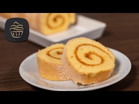 Diese flaumige Biskuitroulade gelingt IMMER – und schmeckt wie bei Oma!