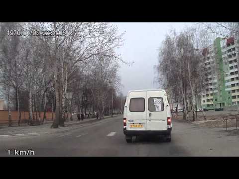 г.Мозырь, 21.03.2015, ул. Малинина, водителя маршрутки ПДД не волнуют.