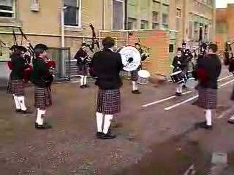 96th Highlanders bagpipers in Saskatoon