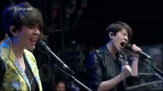 Tegan and Sara - Now I'm All Messed Up - Live Performance