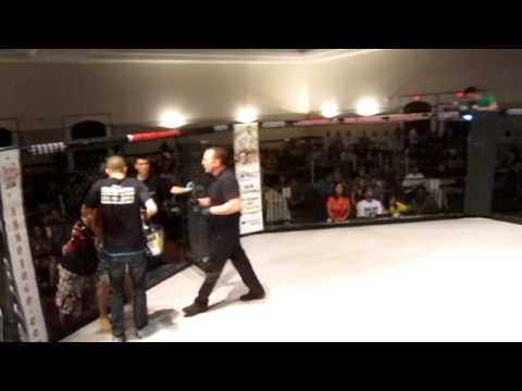Cage Combat 11 - Julian Rios (One MMA) vs. Ryan Lara (Paragon/FCFA) - 1 of 2